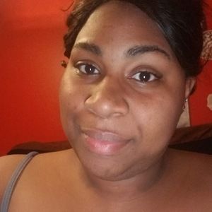 Meet your Posher, Dee